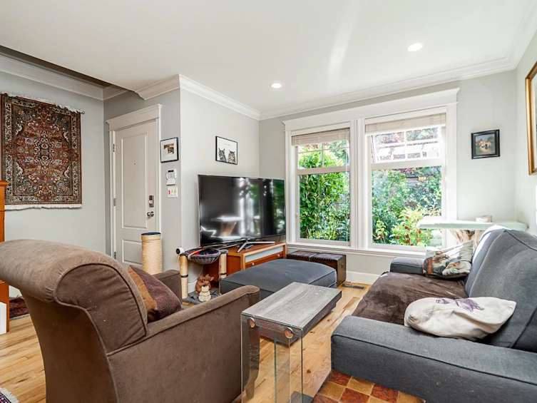 6341 Douglas Street, West Vancouver, BC, V7W 2G1 - 2