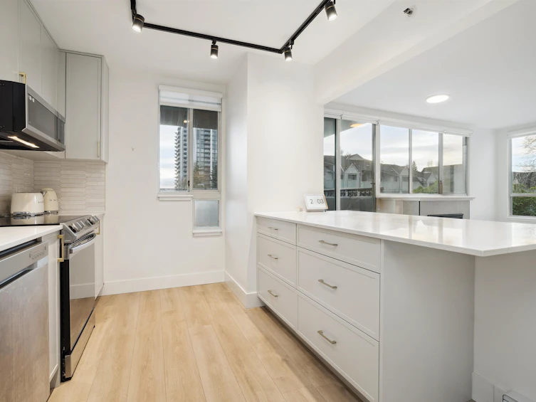 202-545 Austin Avenue, Coquitlam, BC, V3K 6R4 - 22