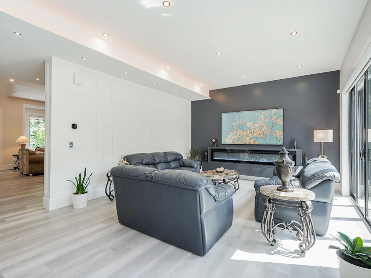 8230 Lakefield Drive, Burnaby, BC, V5E 4G7 - 5