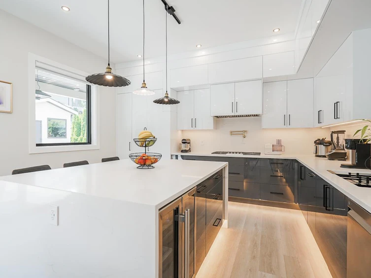 8230 Lakefield Drive, Burnaby, BC, V5E 4G7 - 8