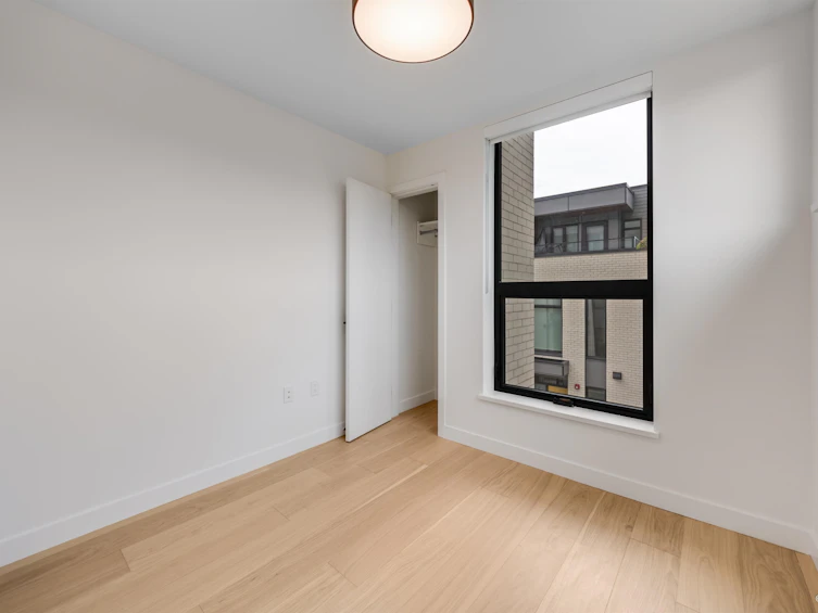 18-6788 Oak Street, Vancouver, BC, V6P 0L2 - 14
