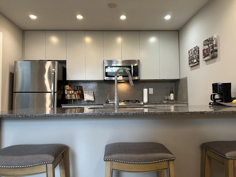 282 E 11th Avenue, Vancouver, BC, V5T 2C3 - 15