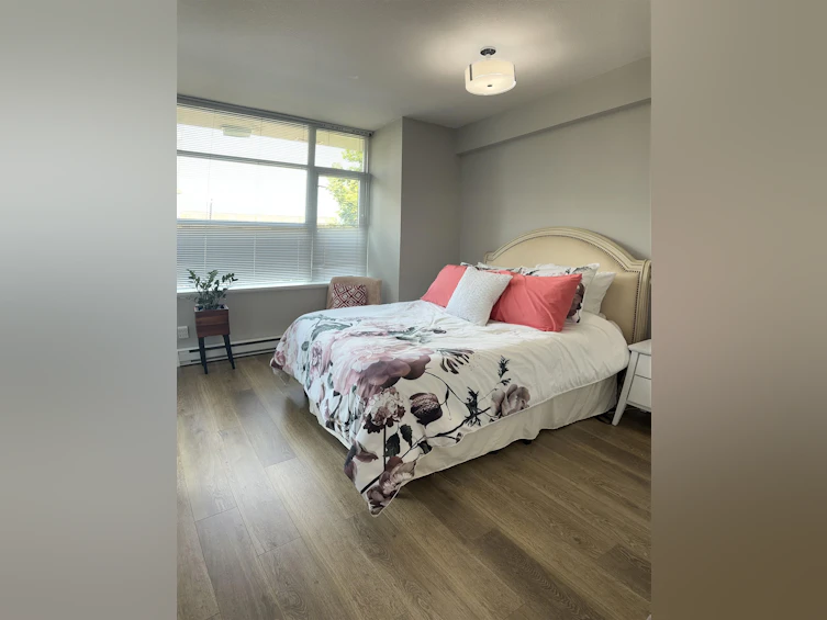 282 E 11th Avenue, Vancouver, BC, V5T 2C3 - 24