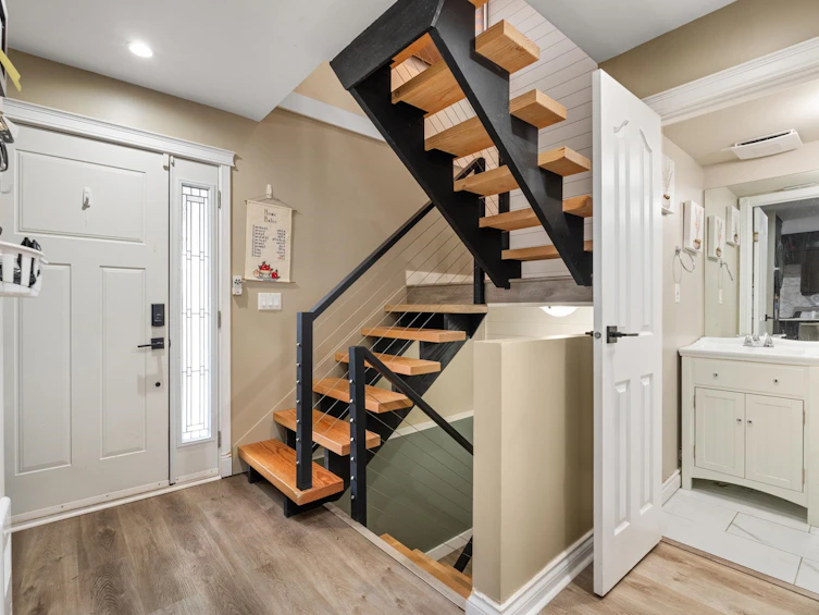 39-2830 W Bourquin Crescent, Abbotsford, BC, V2S 5N8 - 17