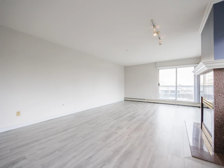 211-15233 Pacific Avenue, Surrey, BC, V4B 1P8 - 11
