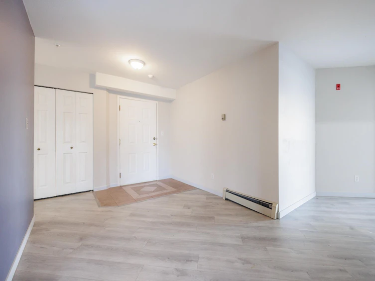211-15233 Pacific Avenue, Surrey, BC, V4B 1P8 - 14