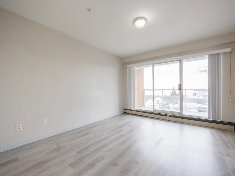 211-15233 Pacific Avenue, Surrey, BC, V4B 1P8 - 16