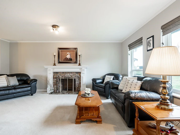 5652 E Sunrise Crescent, Surrey, BC, V3S 7M5 - 4