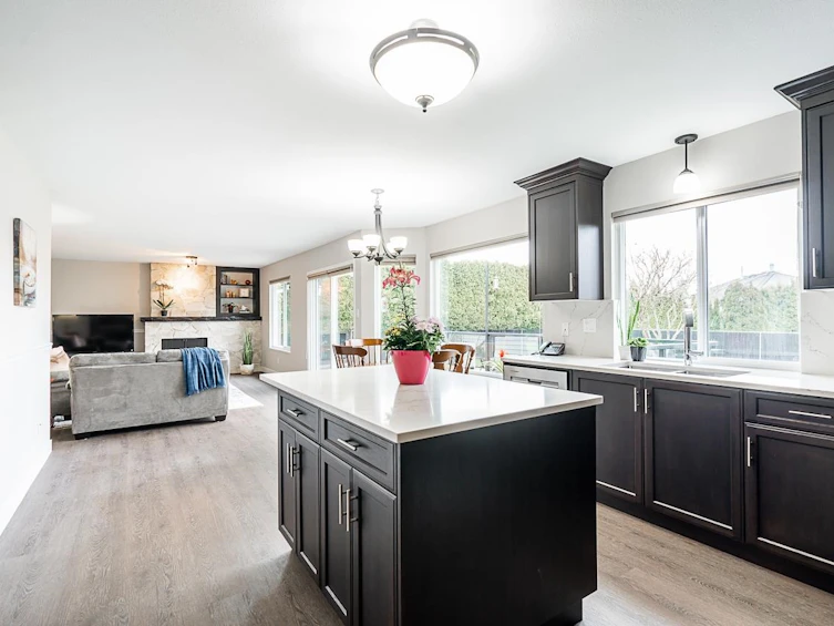 5652 E Sunrise Crescent, Surrey, BC, V3S 7M5 - 8