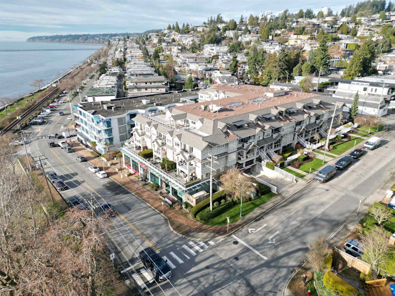 302 - 15621 Marine Drive, Surrey BC V4B 1E1