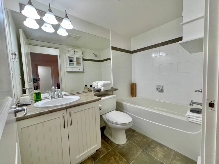 302-15621 Marine Drive, Surrey, BC, V4B 1E1 - 25