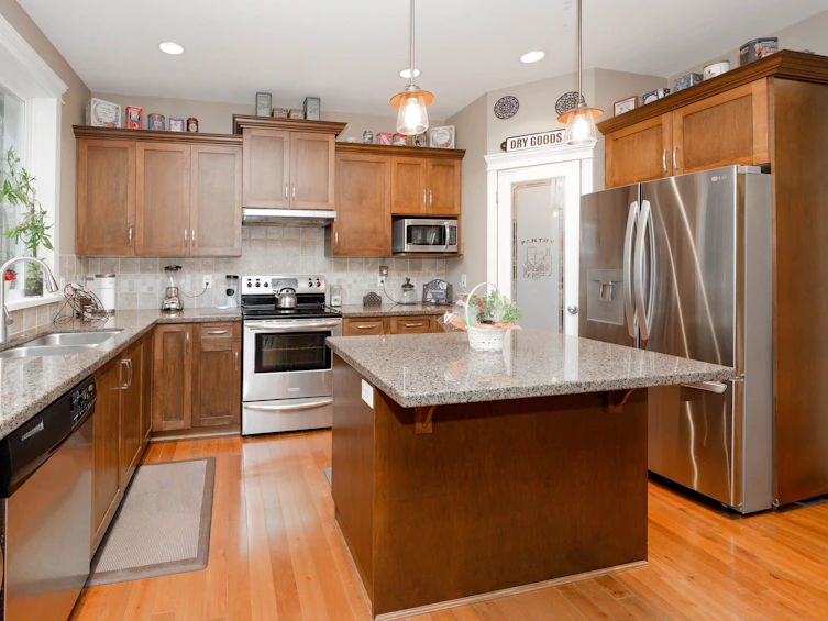 23953 Mcclure Avenue, Maple Ridge, BC, V2W 0B3 - 2