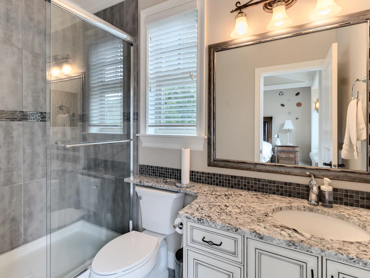 3225 164a Street, Surrey, BC, V3Z 0G5 - 30