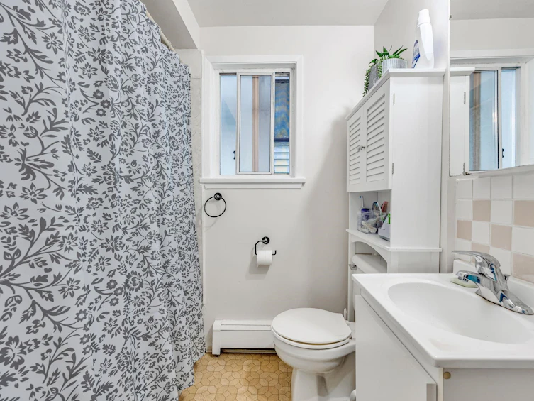 4639 Fraser Street, Vancouver, BC, V5V 4H1 - 6