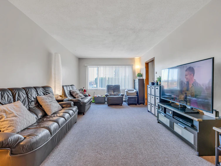 4639 Fraser Street, Vancouver, BC, V5V 4H1 - 10