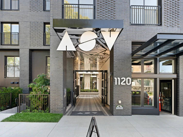 333-1120 E Georgia Street, Vancouver, BC, V6A 0K2 - 2