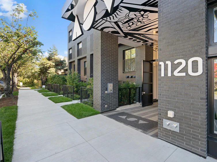 333-1120 E Georgia Street, Vancouver, BC, V6A 0K2 - 3