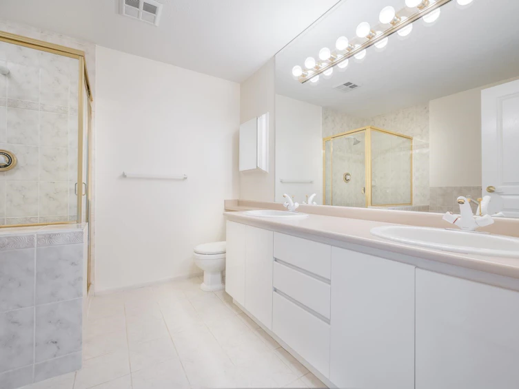 309S-1100 56 Street, Delta, BC, V4L 2N2 - 15