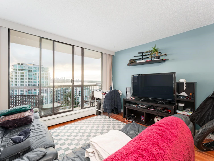 1108-145 St Georges Avenue, North Vancouver, BC, V7L 3G8 - 2