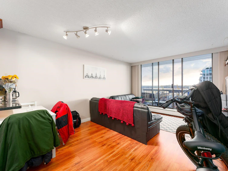1108-145 St Georges Avenue, North Vancouver, BC, V7L 3G8 - 4