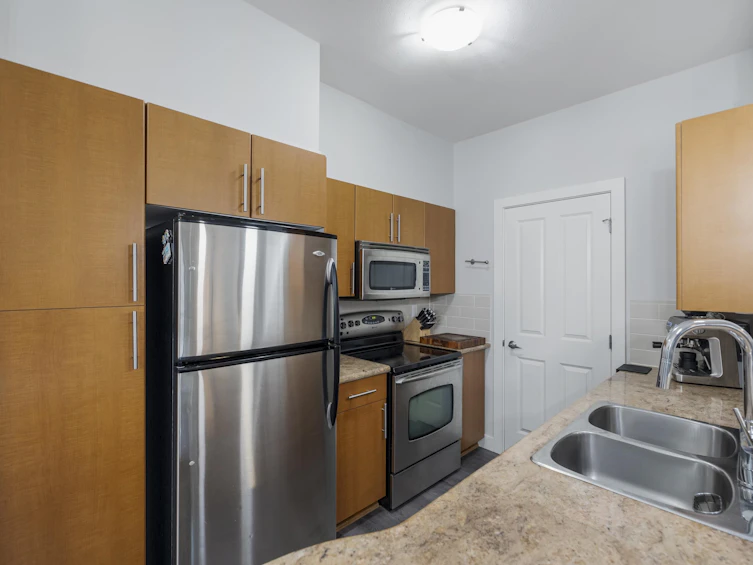 206-2478 Shaughnessy Street, Port Coquitlam, BC, V3C 0A1 - 4