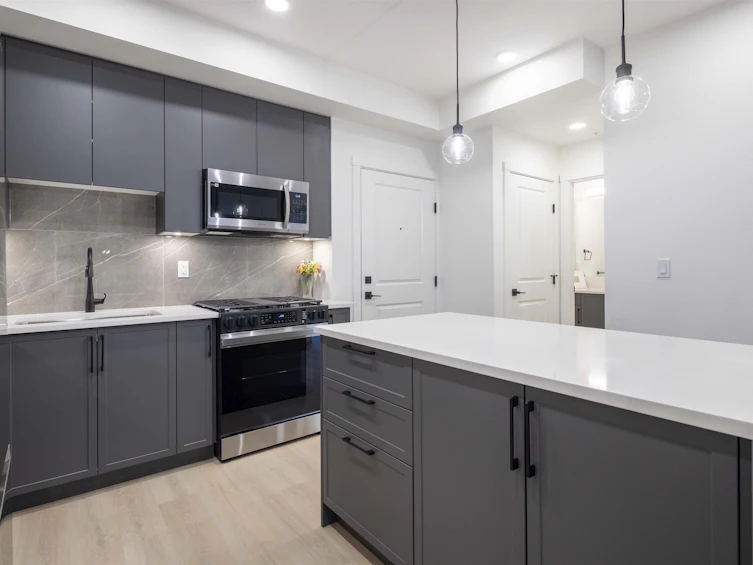 310-3480 146a, Surrey, BC, V4P 0H6 - 8