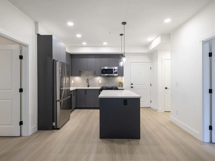 310-3480 146a, Surrey, BC, V4P 0H6 - 9