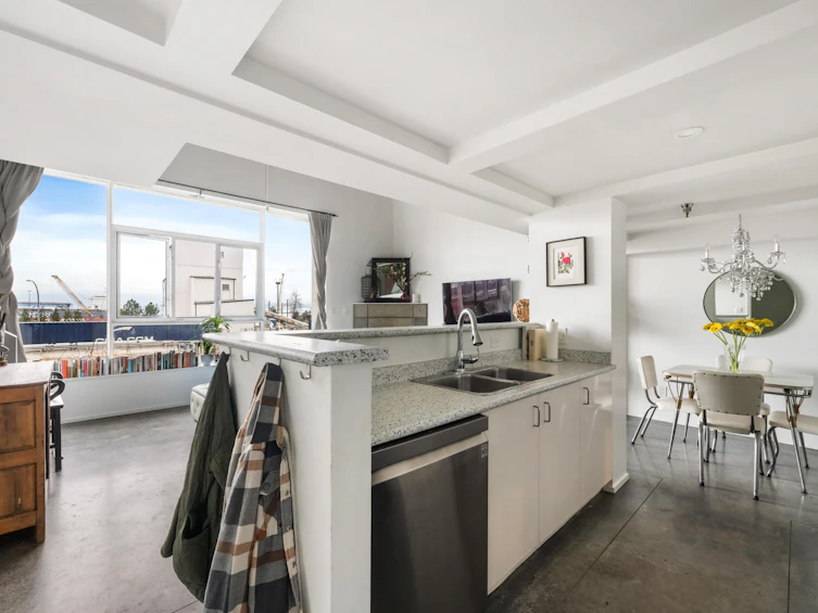 208-2001 Wall Street, Vancouver, BC, V5L 5E4 - 11