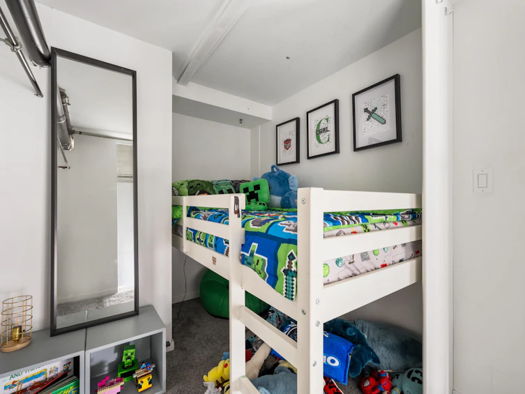 208-2001 Wall Street, Vancouver, BC, V5L 5E4 - 27