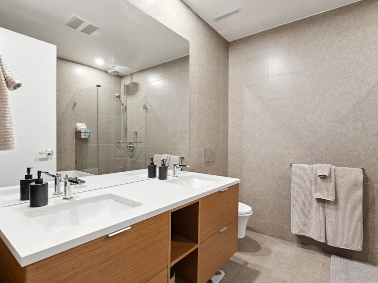 203-6693 Nelson Avenue, West Vancouver, BC, V7X 2B2 - 13