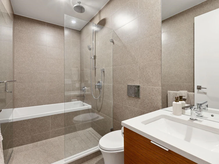 203-6693 Nelson Avenue, West Vancouver, BC, V7X 2B2 - 17