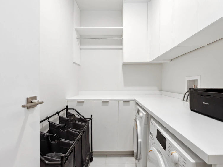 203-6693 Nelson Avenue, West Vancouver, BC, V7X 2B2 - 18