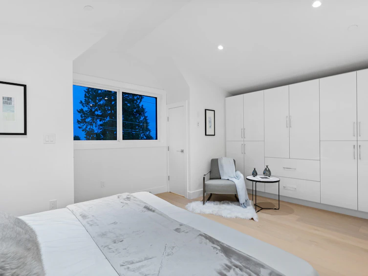 416 E 16th Street, North Vancouver, BC, V7L 2T5 - 16