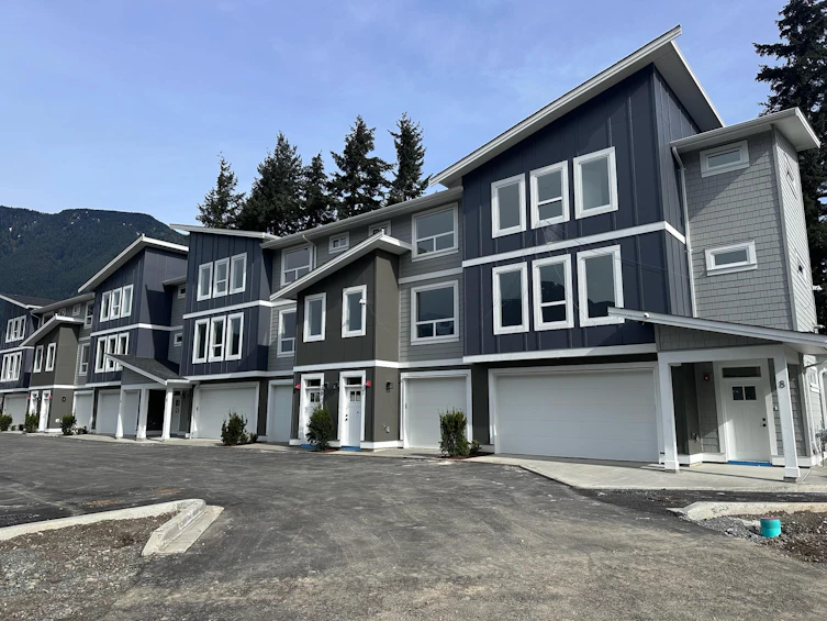 5-455 Coquihalla Street, Hope, BC, V0X 1L0