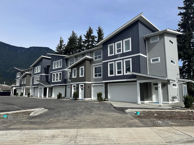 6-455 Coquihalla Street, Hope, BC, V0X 1L0