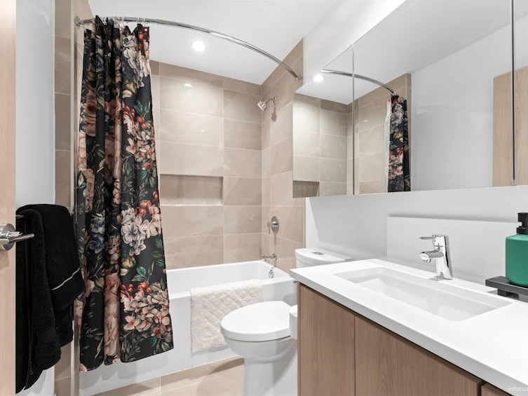 3703-10750 135a Street, Surrey, BC, V3T 0V4 - 7