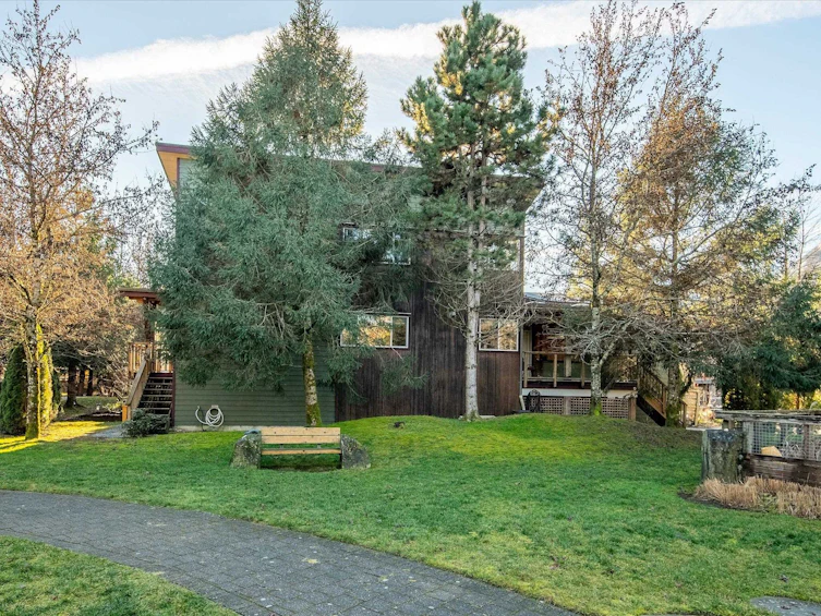 15-40137 Government Road, Squamish, BC, V8B 0N7 - 39