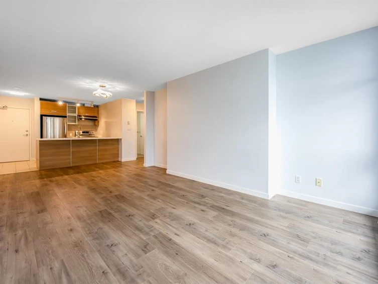 1402-9981 Whalley Boulevard, Surrey, BC, V3T 0G6 - 9