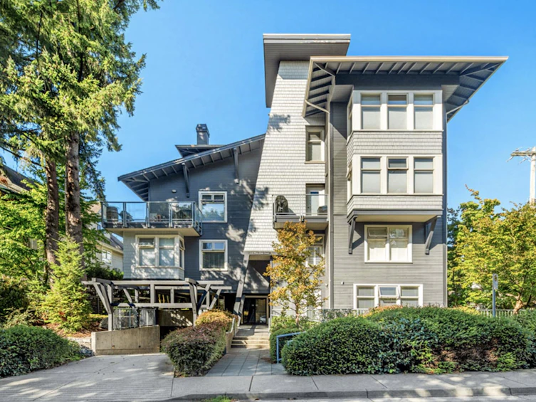 302-118 W 22nd Street, North Vancouver, BC, V7M 1Z9 - 4