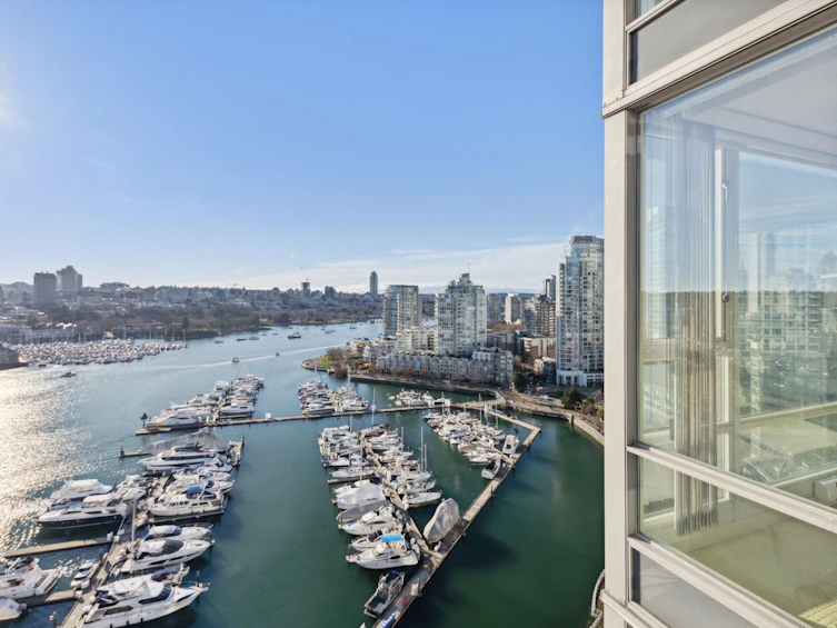 2307-1033 Marinaside Crescent, Vancouver, BC, V6Z 3A3 - 5