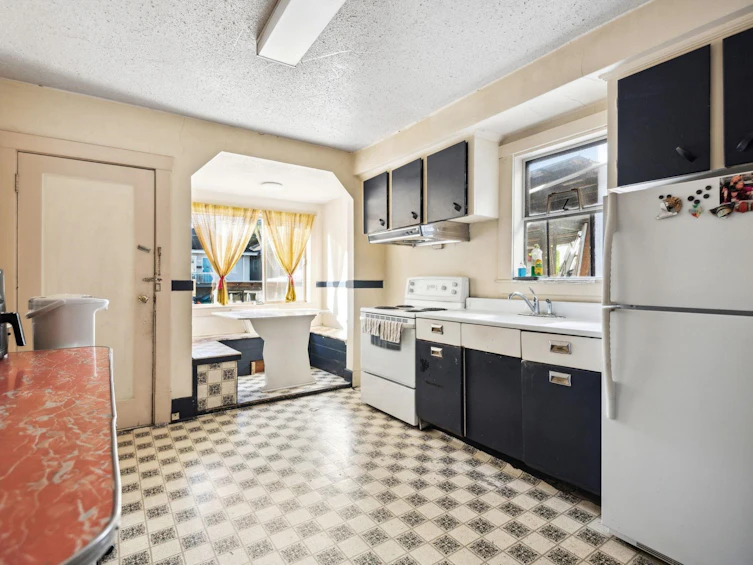 464 E 12th Avenue, Vancouver, BC, V5T 2H4 - 5