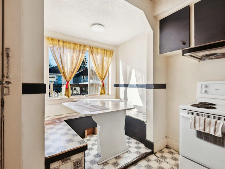 464 E 12th Avenue, Vancouver, BC, V5T 2H4 - 6