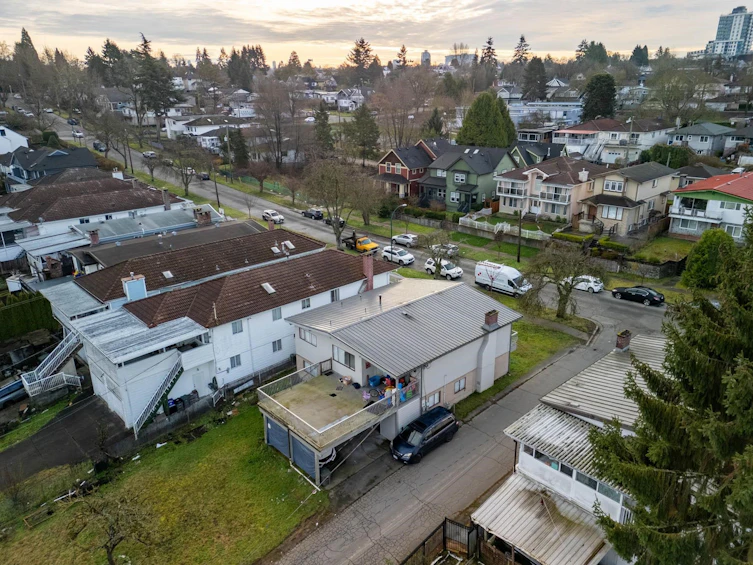 1425 E 18th Avenue, Vancouver, BC, V5N 2H2 - 6