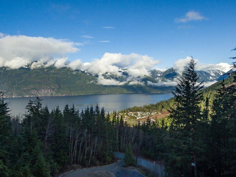 1154 Copper Drive, Squamish, BC, V8B 1J2 - 13