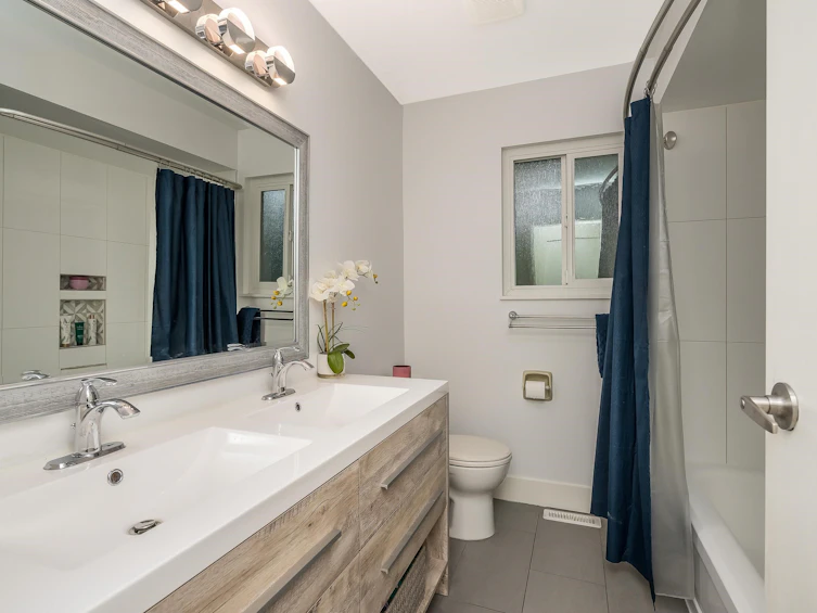 1332 129b Street, Surrey, BC, V4A 3Z3 - 26