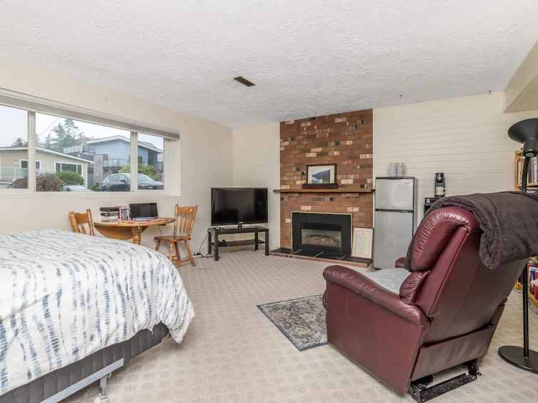 1332 129b Street, Surrey, BC, V4A 3Z3 - 30