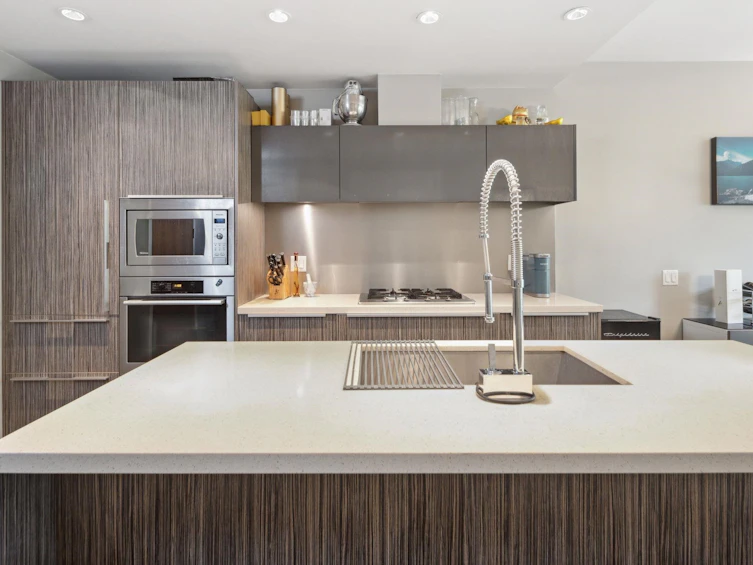 TH-1657 Ontario Street, Vancouver, BC, V5Y 0C1 - 8