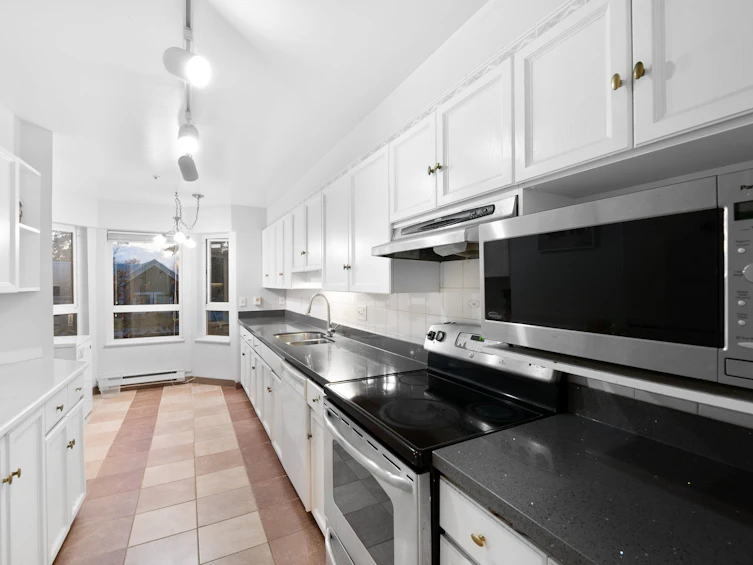 105-2250 SE Marine Drive, Vancouver, BC, V5P 2S2 - 7