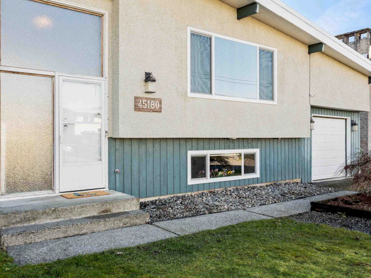 45180 Oliver Crescent, Chilliwack, BC, V2R 2J6 - 9