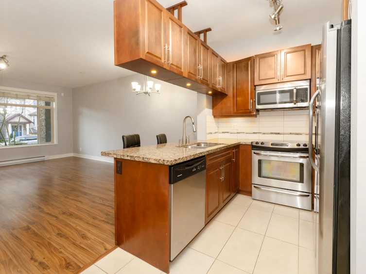 112-12525 190a Street, Pitt Meadows, BC, V3Y 0E1 - 3